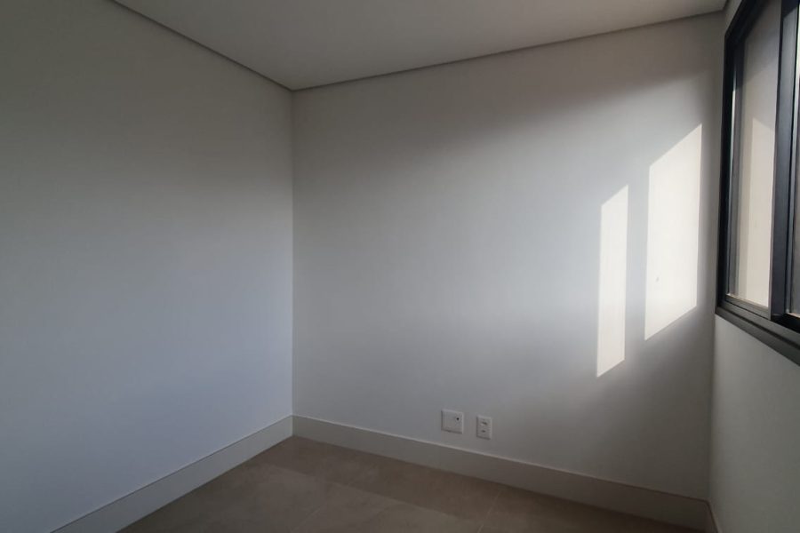 WhatsApp Image 2025-12-08 at 12.06.55 (4)