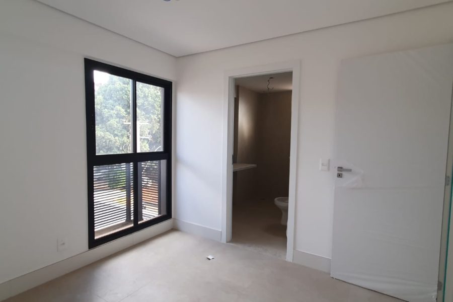 WhatsApp Image 2025-12-08 at 12.06.56 (3)